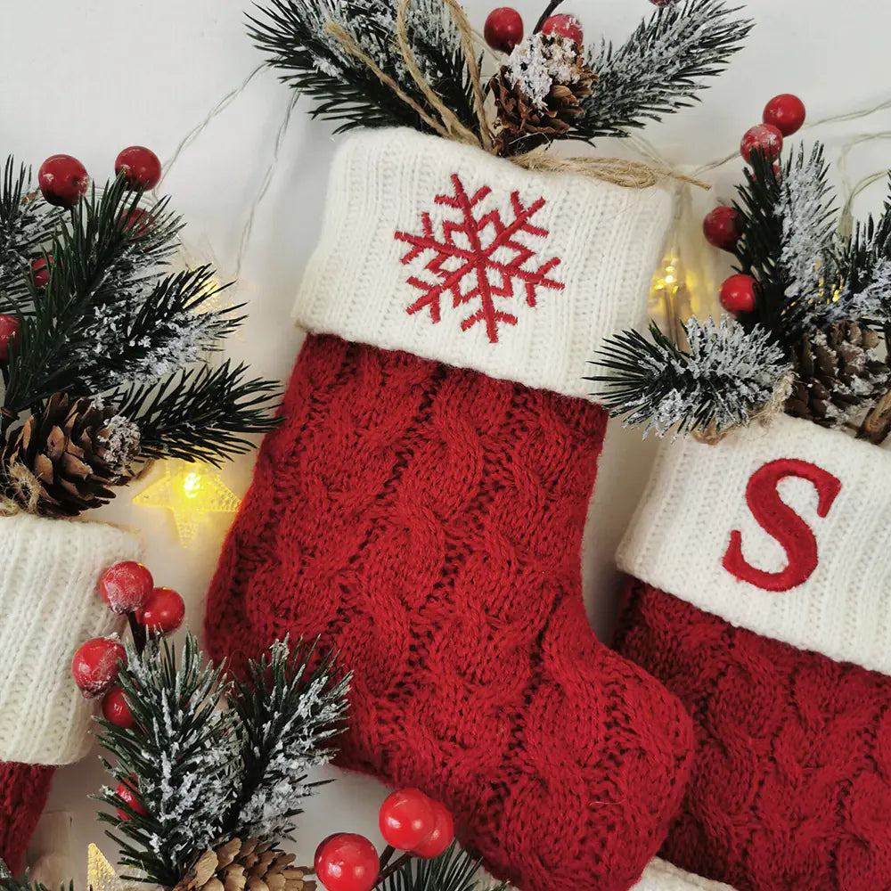 🎄 Knitted Christmas Letter Socks – Cozy, Festive & Perfect for Gifting! 🧦✨