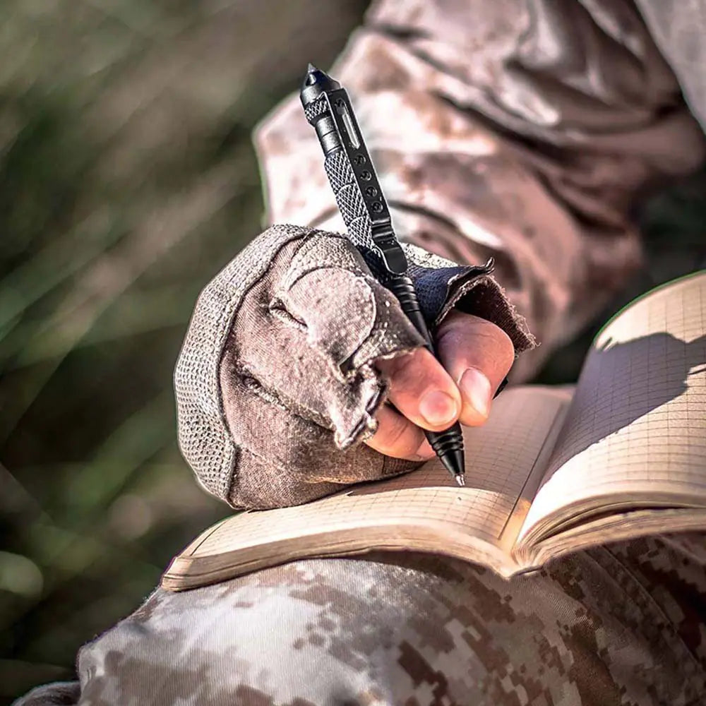 ✒️🛡️ Tactical Self-Defense Pen – Lightweight, Durable & Multi-Functional