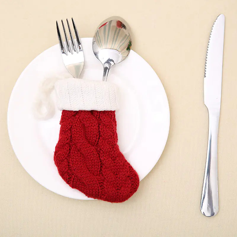 🎄 Knit Christmas Stockings & Holiday Table Decor Set – Festive Utensil Holders and Decorations   ✨