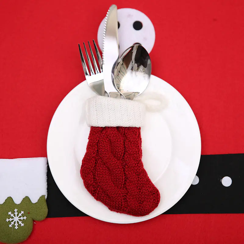 🎄 Knit Christmas Stockings & Holiday Table Decor Set – Festive Utensil Holders and Decorations   ✨